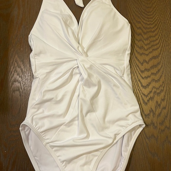 Becca by Rebecca Virtue White Twist Front Halter One Piece Swimsuit Medium NWT - Picture 2 of 5